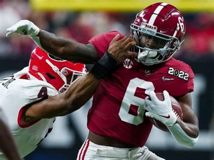 Former Alabama RB Trey Sanders Transfers to TCU
